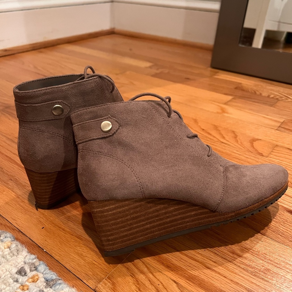 Dr. Scholl's Taupe Wedge Ankle Boots
